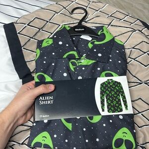 Long Sleeve Alien button down shirt
